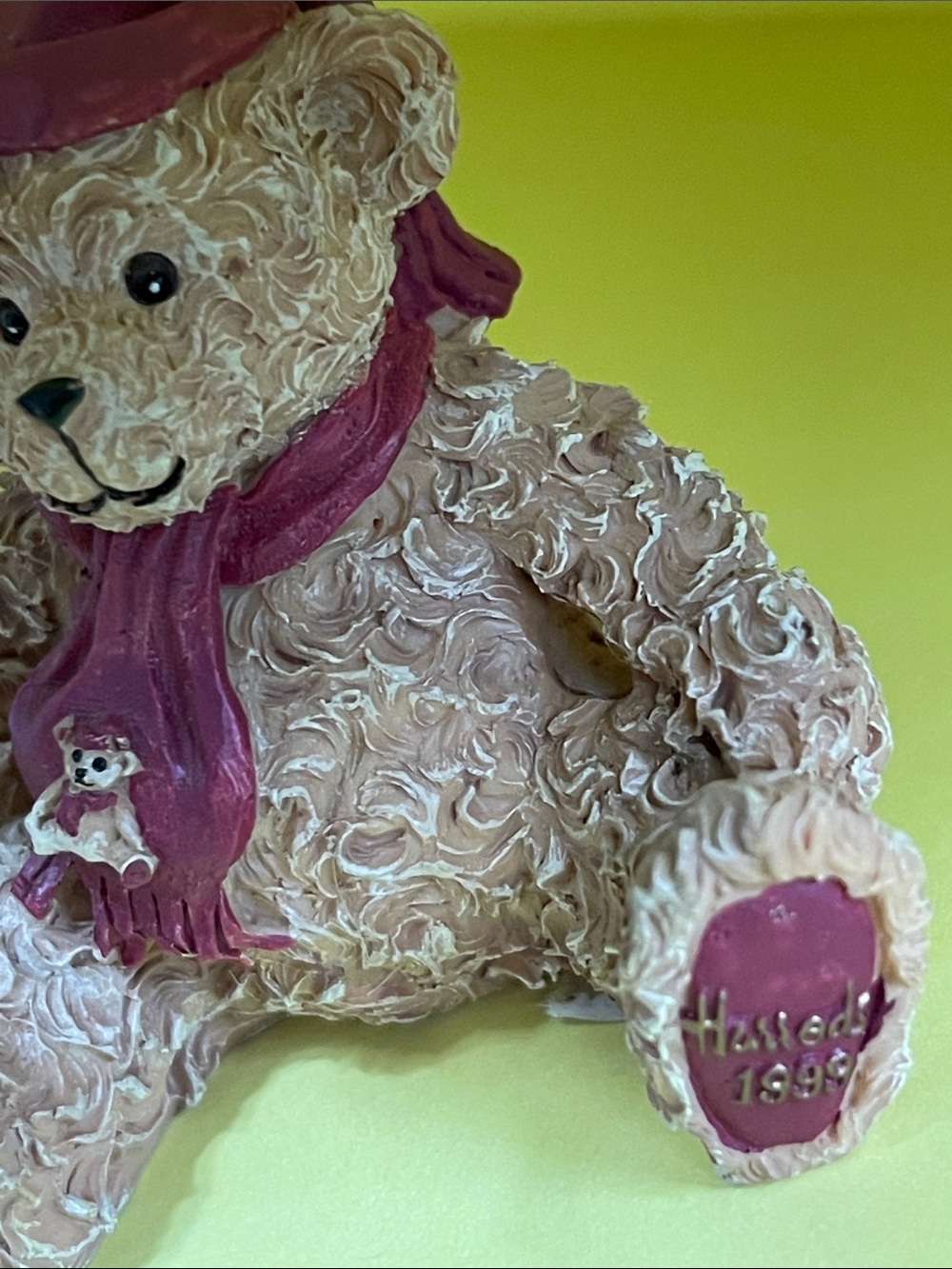 Vintage Harrods 1999 Textured Bear Ornament w/ Maroon Hat and Scarf - Picture 2 of 9